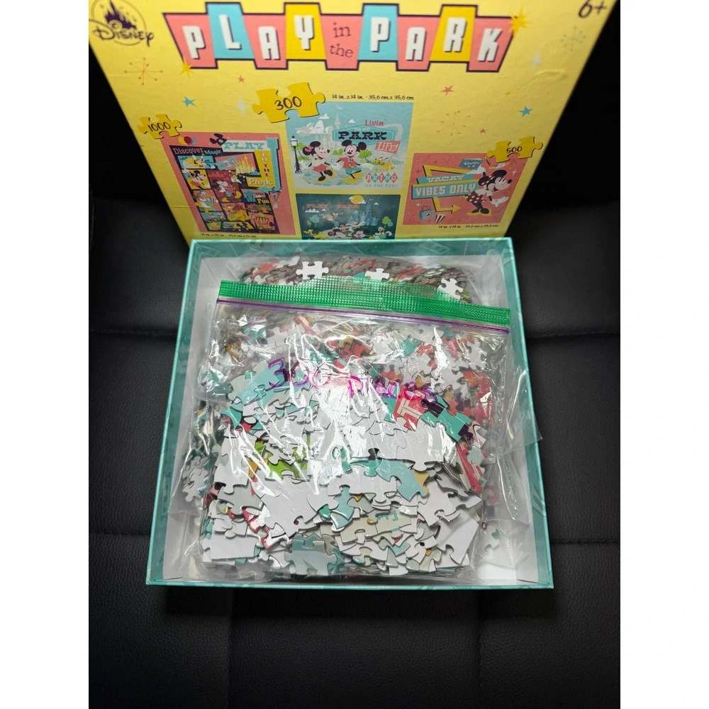Disney Play in the Park Puzzle Set Yellow 4 Pack 2550pc Mickey
